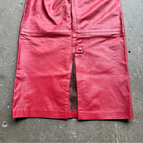 Vintage Red Leather Midi Pencil Skirt Made in USA Size 11/12 - Picture 9 of 15